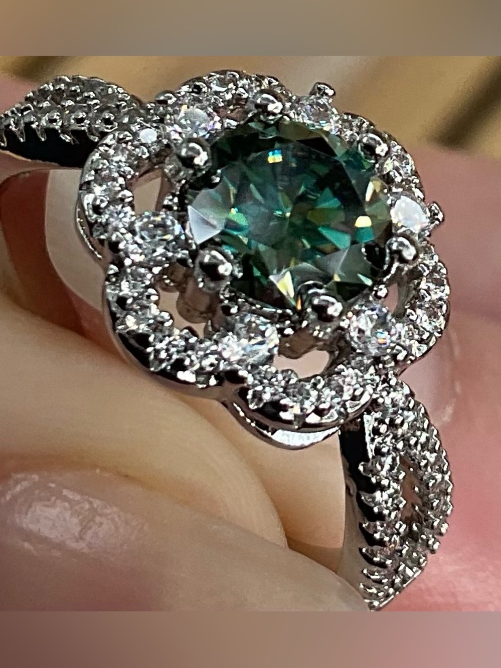 1 Ct Genuine Green Moissanite Halo Ring NWT | GRA Certified | Size 7 | Stunning - Picture 15 of 15
